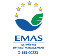Logo mit dem Schriftzug "EMAS - Georpüftes Umweltmanagement" und der Registrierungsnummer D-155-00223